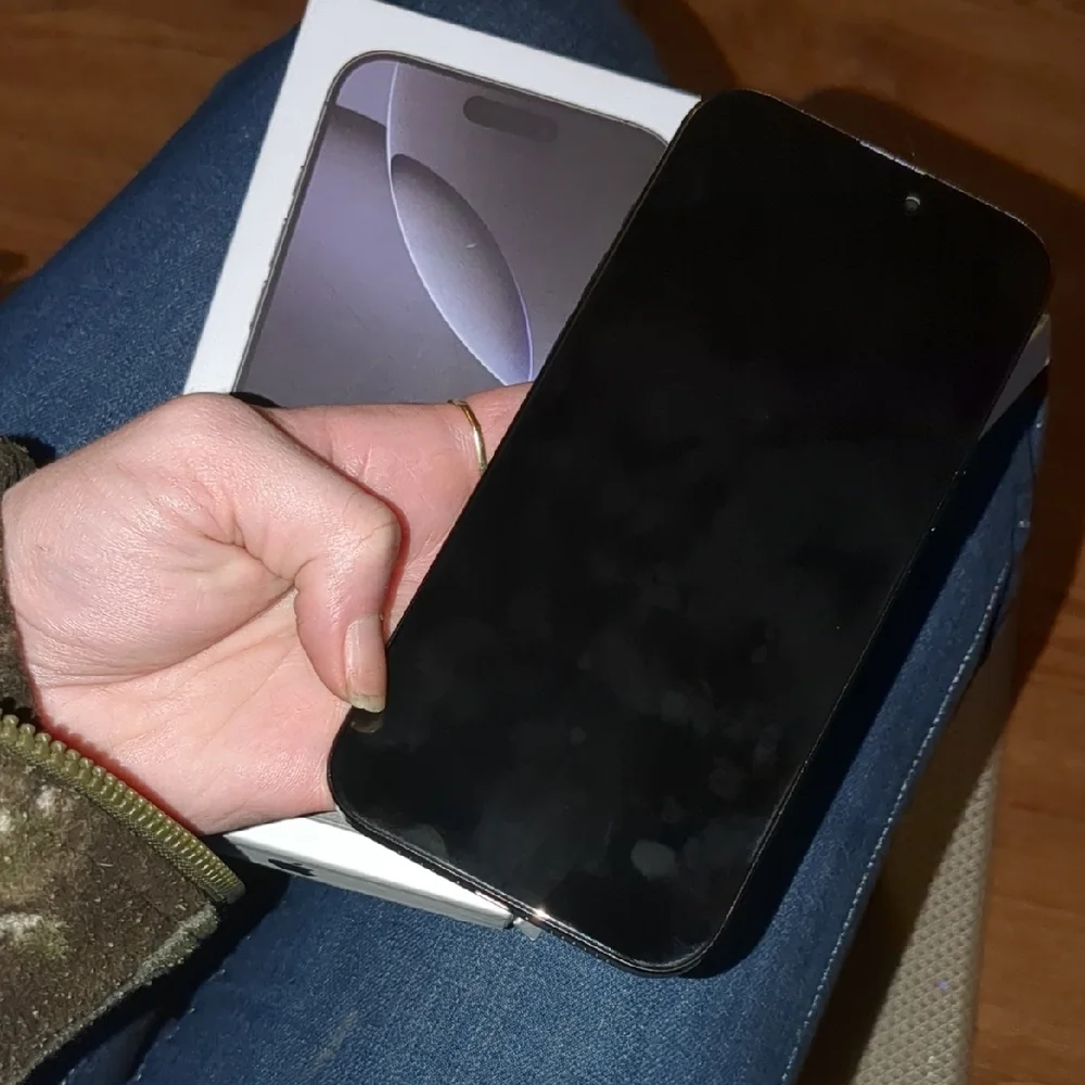 Apple Smartphone 16 pro max in Sleek Black